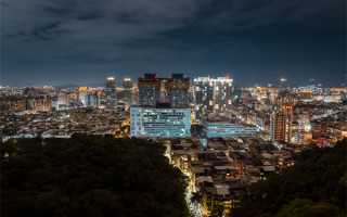 李嘉诚名字五格数理解析：命理与成功的完美契合